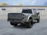 2024 F-450 Super Duty Thumbnail 4