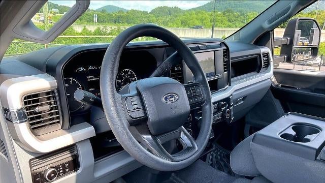 2025 Ford F-450 Super Duty XLT