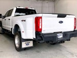 2025 F-450 Super Duty Thumbnail 4