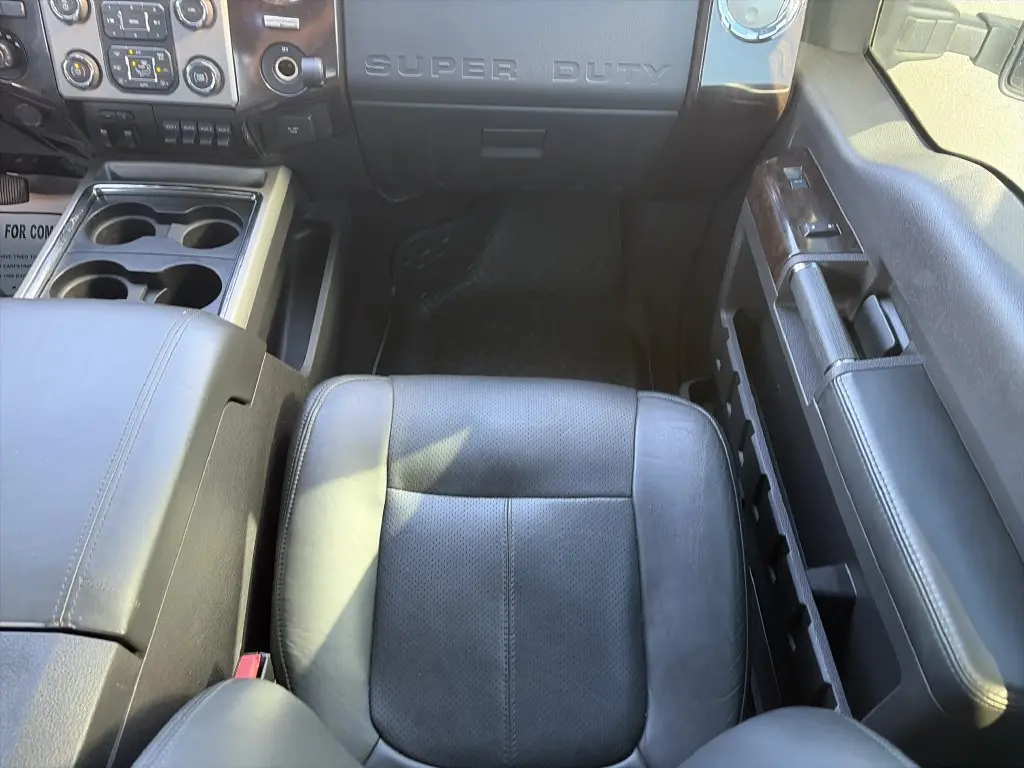2013 Ford F-450 - $29,810