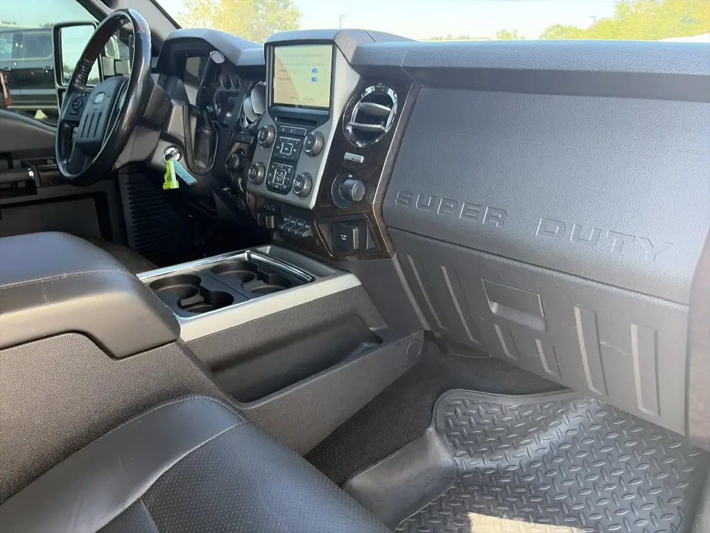 2013 Ford F-450 - $29,810