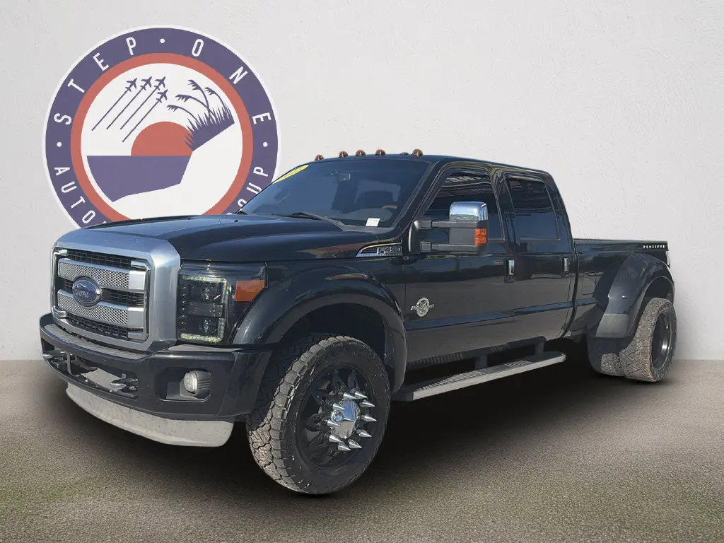 2013 Ford F-450 - $29,810