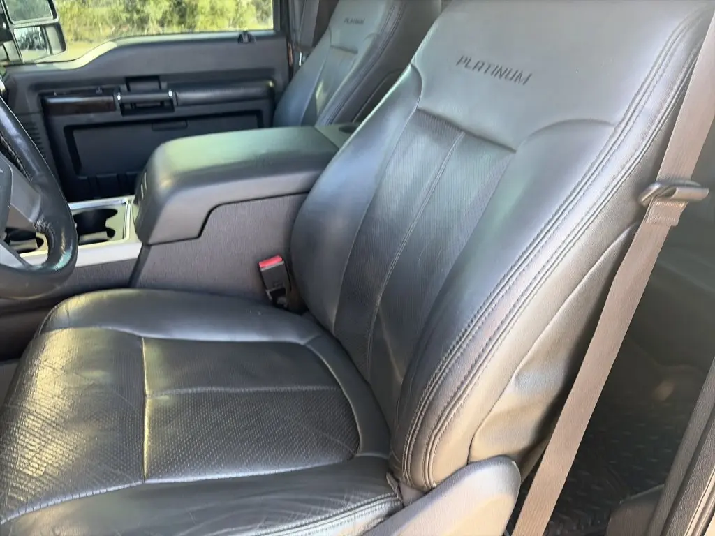 2013 Ford F-450 - $29,810