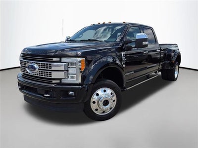 2017 Ford F-450 Super Duty 4X4 Platinum 4DR Crew Cab 8 FT. LB DRW Pickup