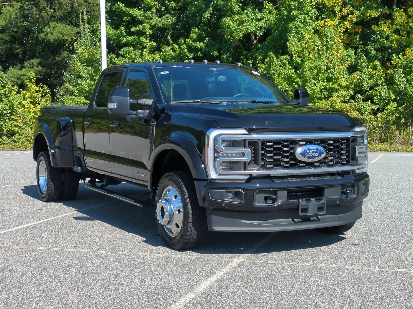 2025 Ford F-450 - $92,900