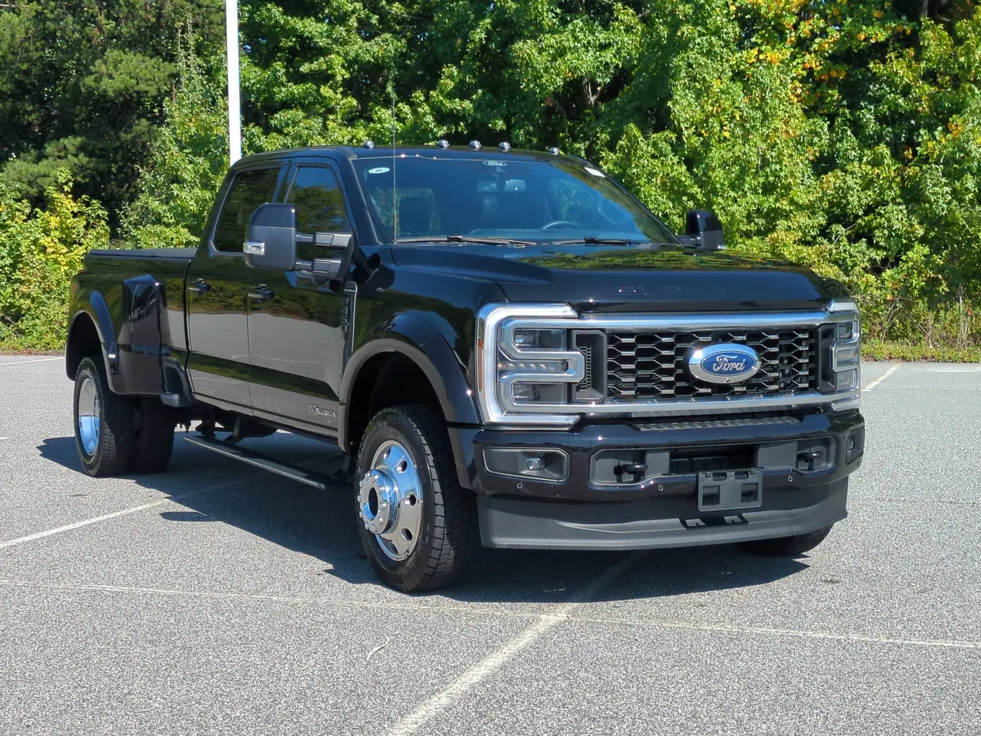2025 Ford F-450 - $92,900