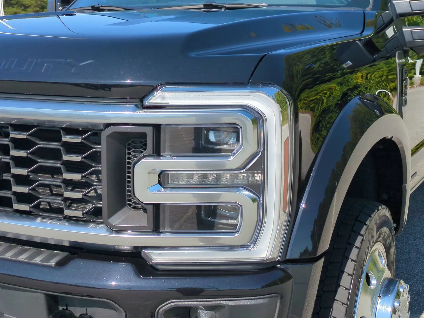 2025 Ford F-450 - $92,900