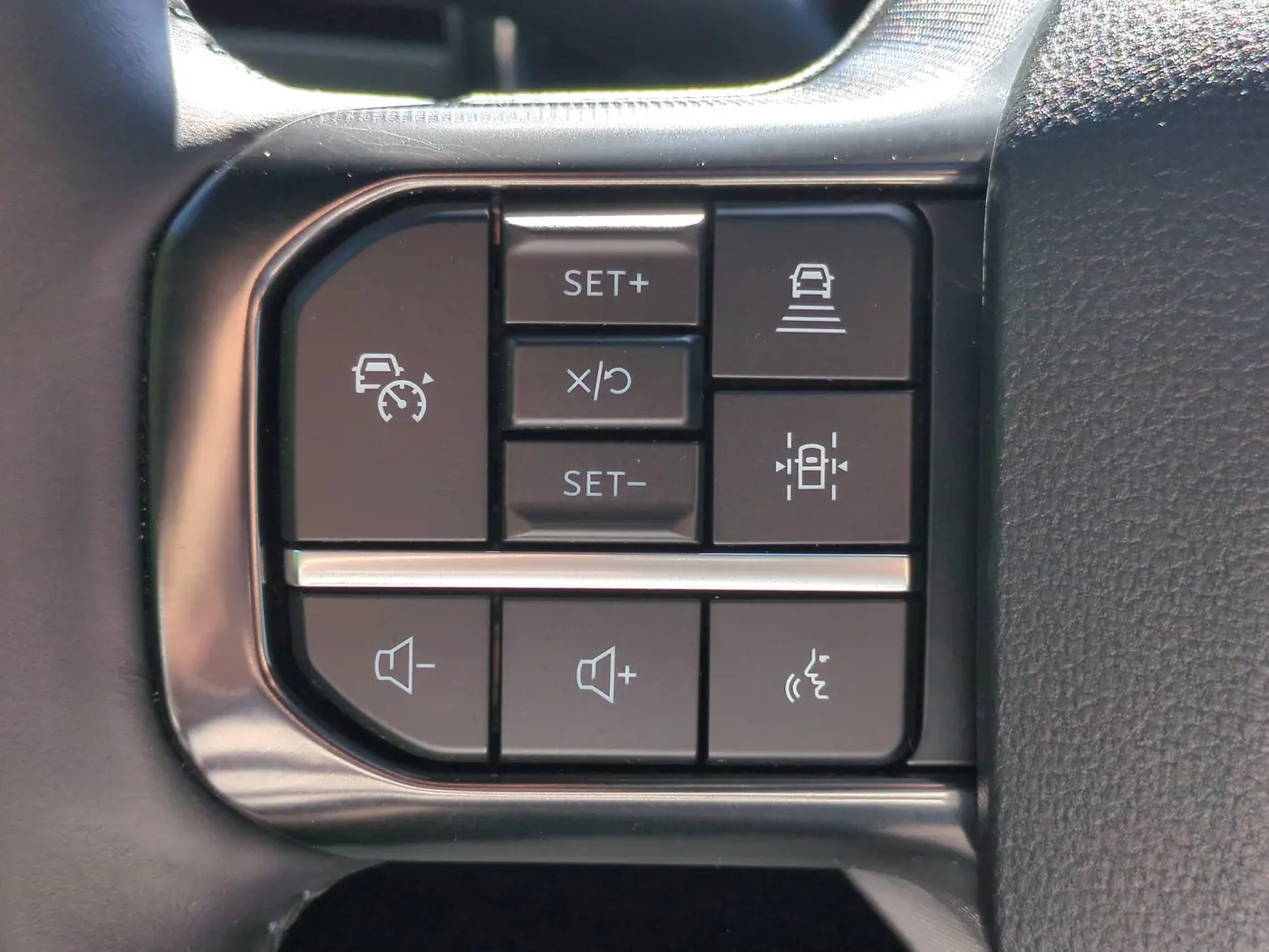 2025 Ford F-450 - $92,900