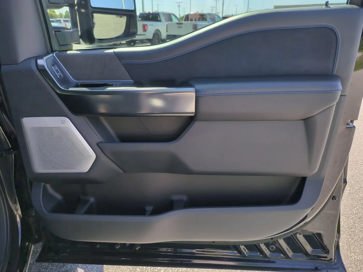2025 Ford F-450 - $92,900