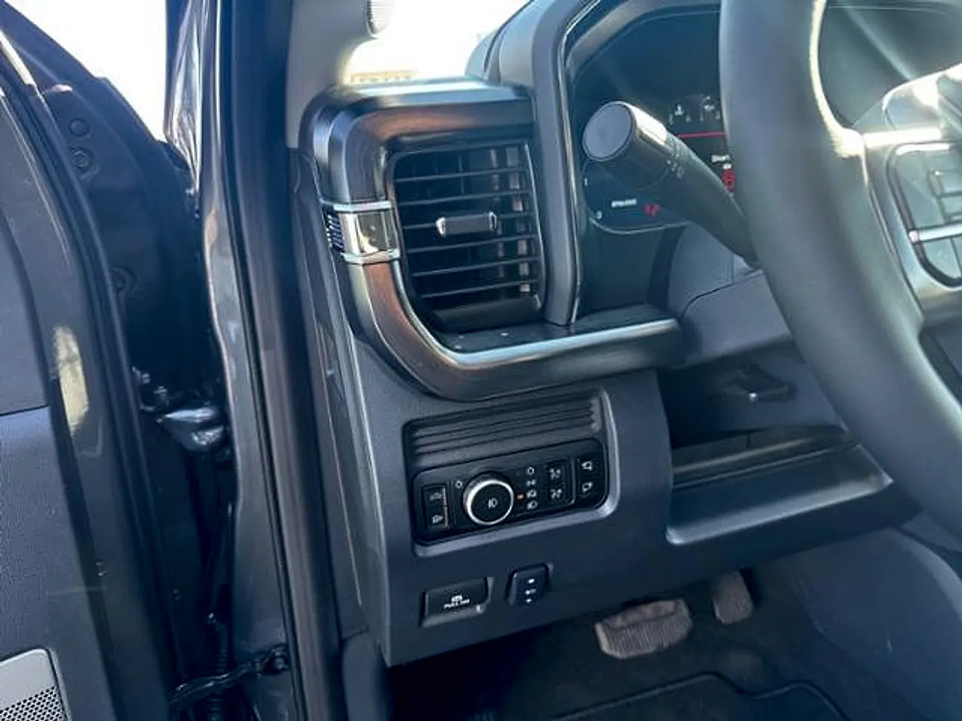 2026 Ford F-450 - $101,990