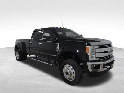 Photo of a 2017 Ford F-450 Super Duty 4X4 Lariat 4DR Crew Cab 8 FT. LB DRW Pickup for sale