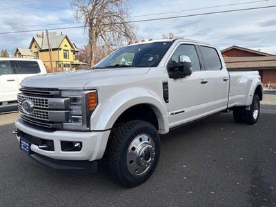 2019 Ford F-450 Super Duty 4X4 Platinum 4DR Crew Cab 8 FT. LB DRW Pickup