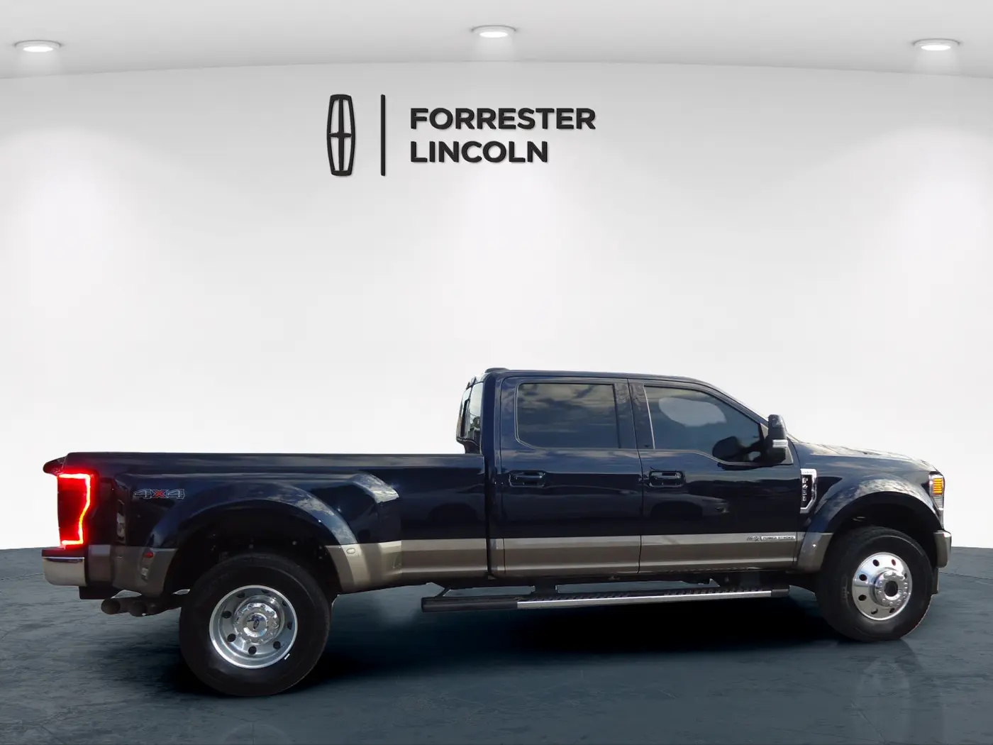 2022 Ford F-450 - $77,900