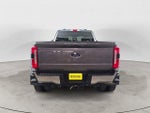 2025 F-450 Super Duty Thumbnail 4