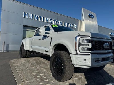 2026 Ford F-450 Super Duty 4X4 Lariat 4DR Crew Cab 8 FT. LB DRW Pickup
