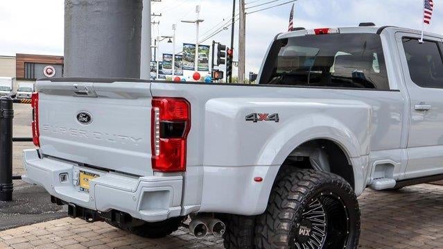 2026 Ford F-450 Super Duty Platinum