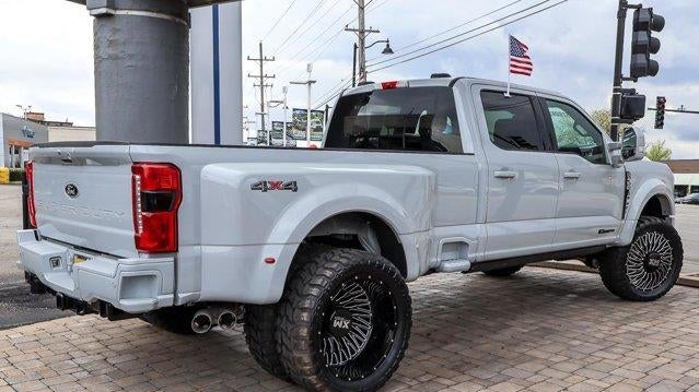 2026 Ford F-450 Super Duty Platinum