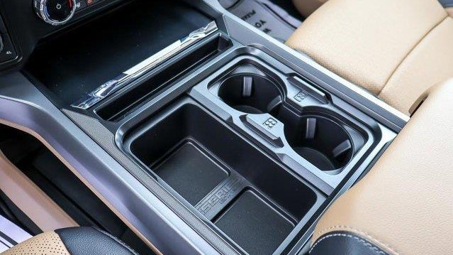 2026 Ford F-450 Super Duty Platinum