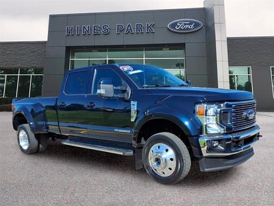 2022 Ford F-450 Super Duty 4X4 Lariat 4DR Crew Cab 8 FT. LB DRW Pickup