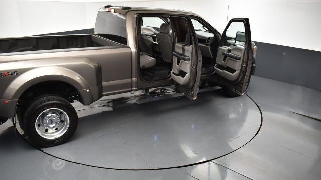 2022 Ford F-450 Super Duty Limited
