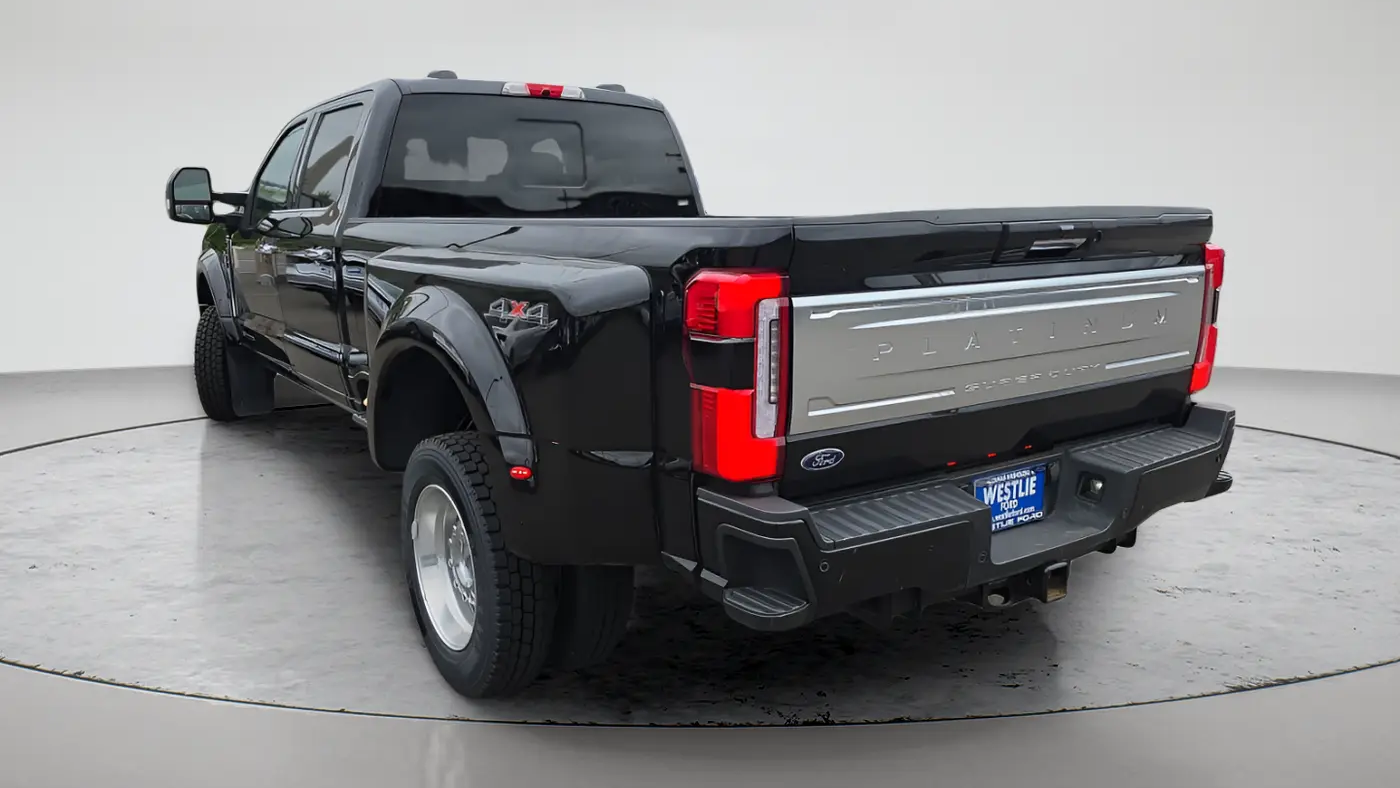 2023 Ford F-450 Super Duty King Ranch