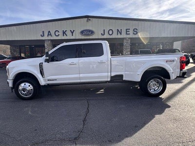 2025 Ford F-450 Super Duty 4X4 Lariat 4DR Crew Cab 8 FT. LB DRW Pickup