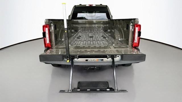 2026 Ford F-450 Super Duty XLT