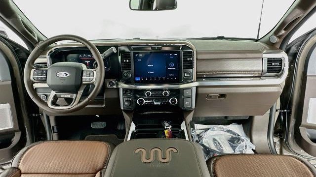 2026 Ford F-450 Super Duty XLT