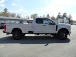2025 F-250 Super Duty Thumbnail 4
