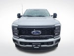 2023 F-250 Super Duty Thumbnail 3