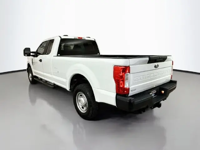 2021 Ford F-350 - $25,912