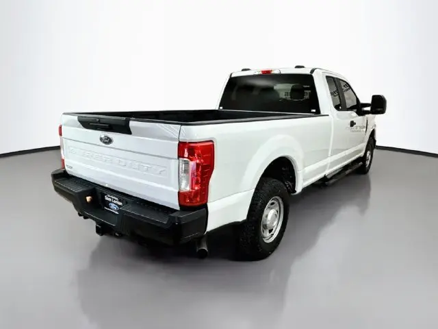 2021 Ford F-350 - $25,912
