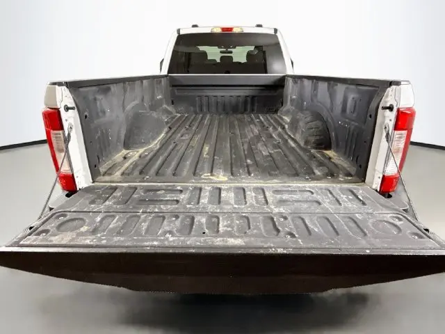 2021 Ford F-350 - $25,912