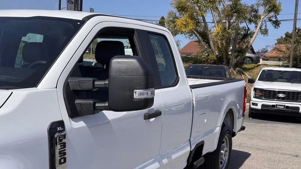 2024 Ford F-350 Super Duty XL