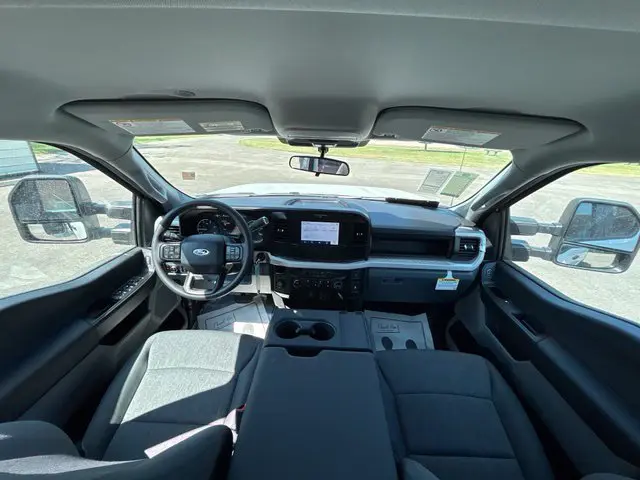 2025 Ford F-350 - $49,696