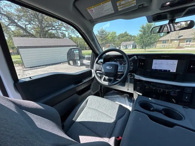 2025 Ford F-350 - $49,696