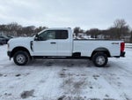 2023 F-350 Super Duty Thumbnail 2