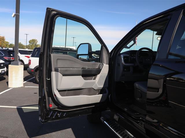 2025 Ford F-350 - $44,955
