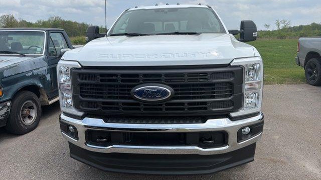2025 Ford F-350 Super Duty XL