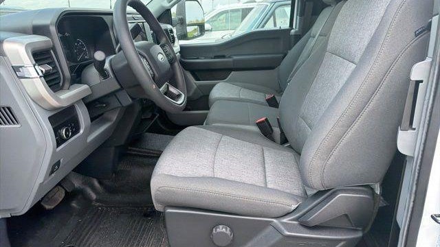 2025 Ford F-350 Super Duty XL