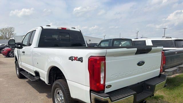 2025 Ford F-350 Super Duty XL