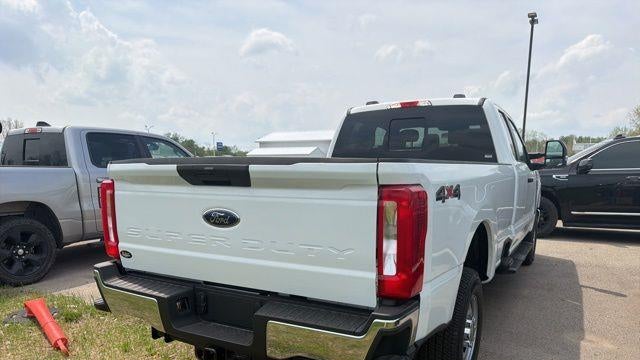 2025 Ford F-350 Super Duty XL