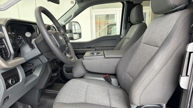 2025 Ford F-350 Super Duty XL