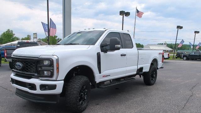 2025 Ford F-350 Super Duty XL
