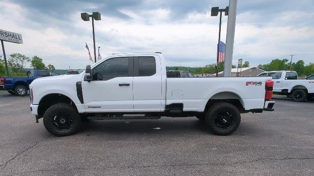 2025 Ford F-350 Super Duty XL