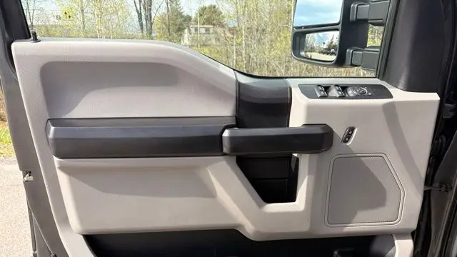 2020 Ford F-350 Super Duty Lariat