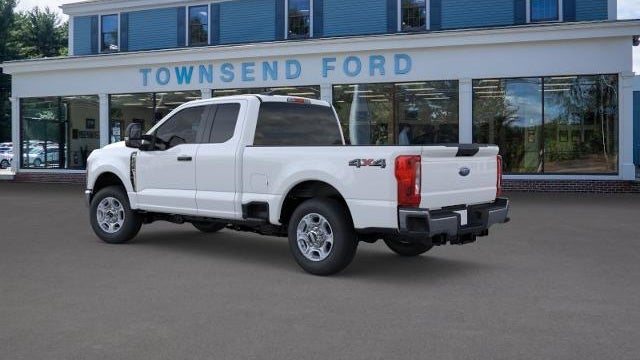 2026 Ford F-350 Super Duty XLT