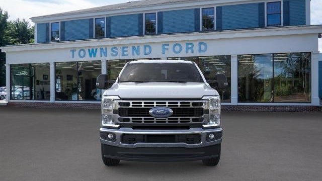 2026 Ford F-350 Super Duty XLT