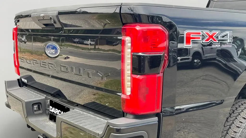 2023 Ford F-350 Super Duty Lariat