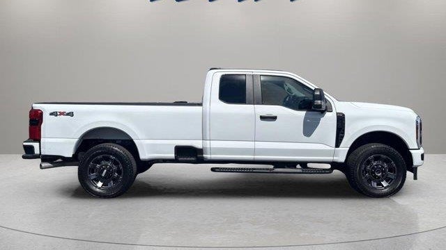 2025 Ford F-350 Super Duty XL